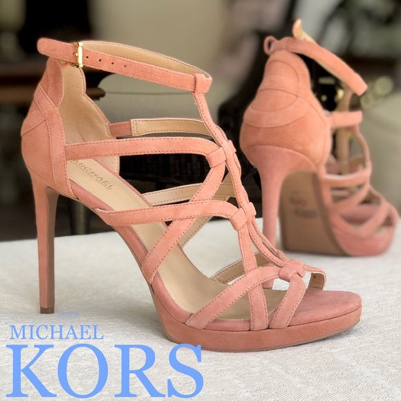 Michael Kors Shoes - 📌CLEARANCE 📌 MICHAEL KORS Sandra  heels sandals